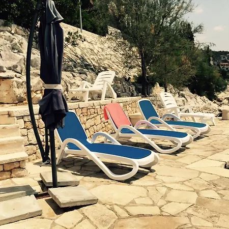 Private Beachfront クレック