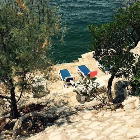 Private Beachfront * クレック